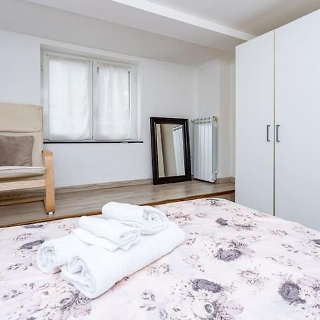 Apartment Adorno 2 - Affitti Brevi Italia Genua Exteriör bild