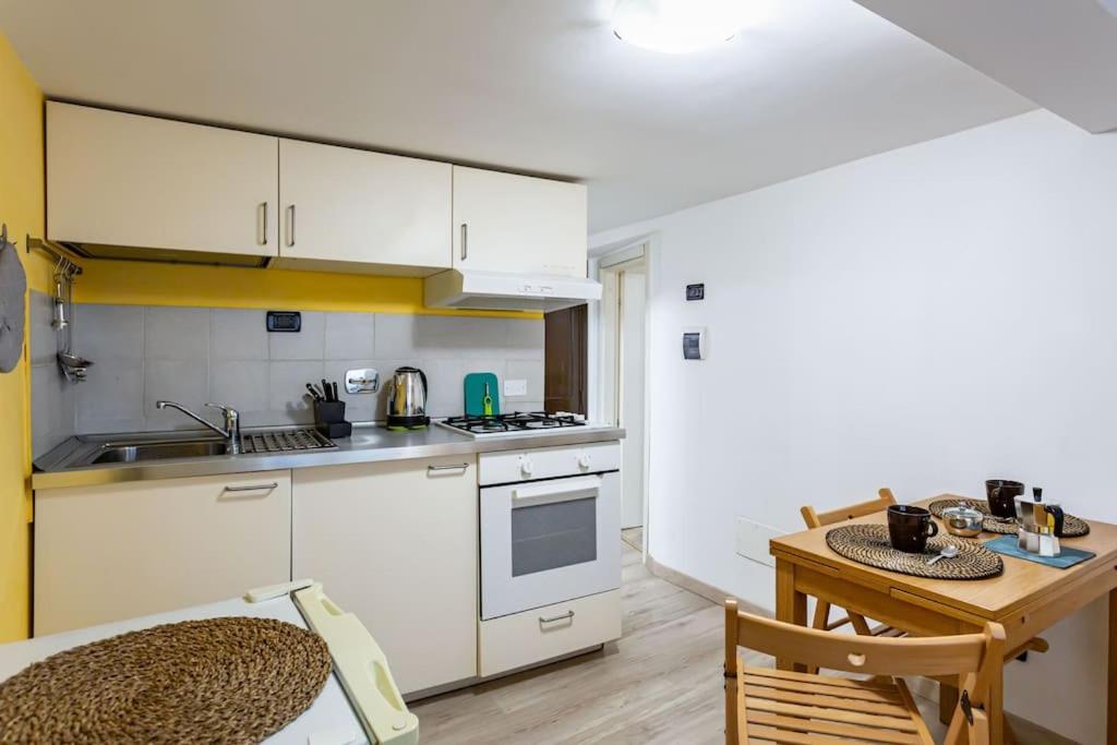 Apartment Adorno 2 - Affitti Brevi Italia Genua Exteriör bild