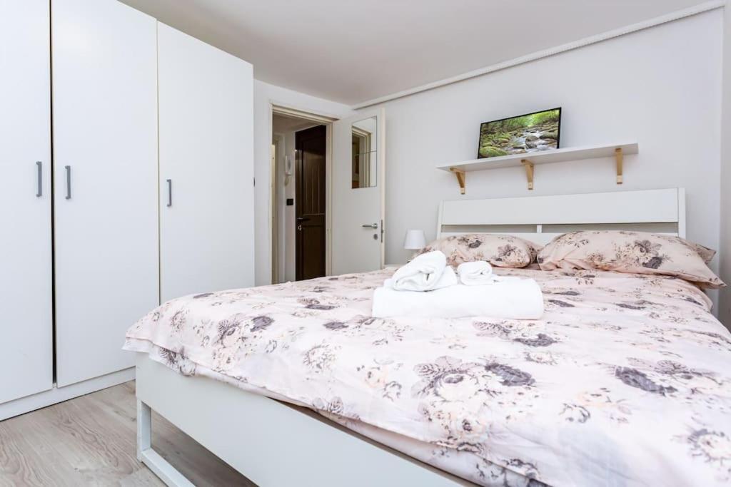 Apartment Adorno 2 - Affitti Brevi Italia Genua Exteriör bild